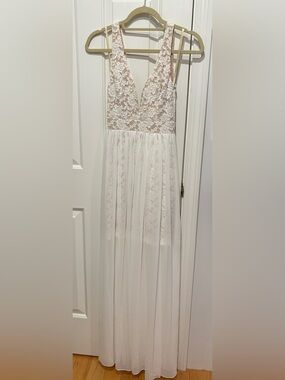 Lulus Make Way For Wonderful. Lace White Maxi Dress XS New